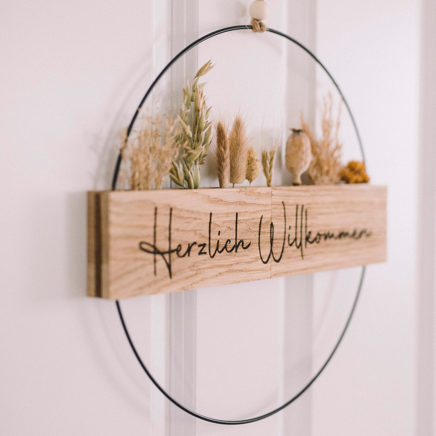 Metallring mit Eichenholz „Hereinspaziert“