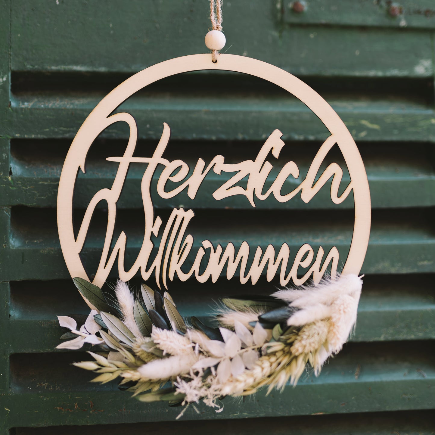 Trockenblumenkranz  Herzlich Willkommen Schriftzug